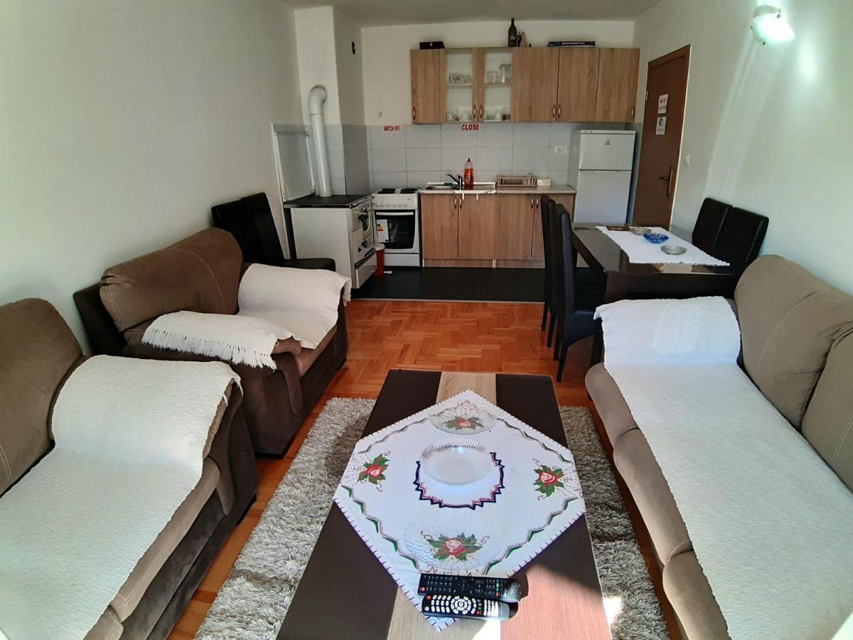 Apartments Jovana Жабляк Экстерьер фото
